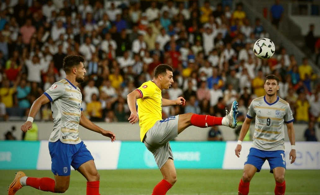 Thái Lan 2-0 Việt Nam tại FIFA ASEAN Cup: Khối phòng ngự thấp và đêm Osaka không ai muốn về nhà